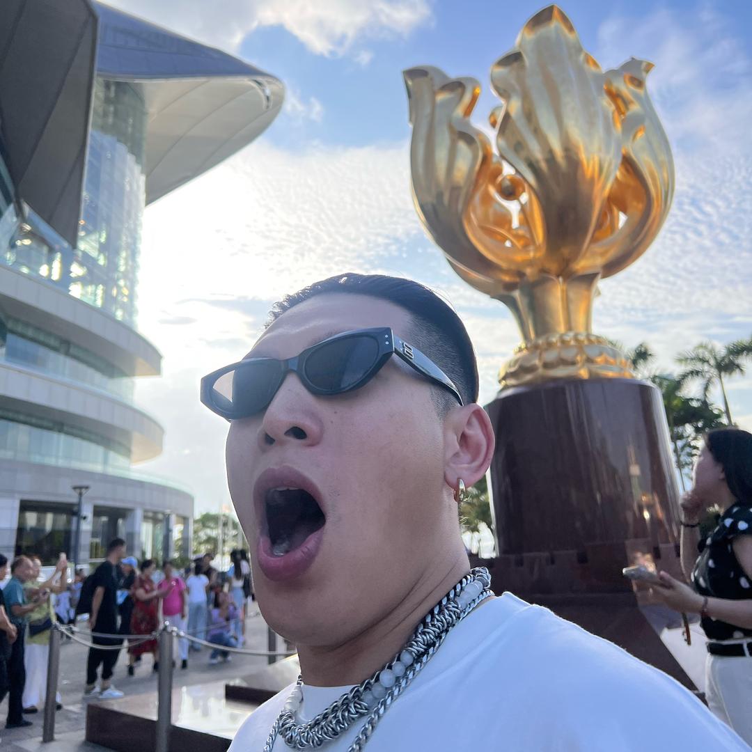 爱抽的冠希Edison