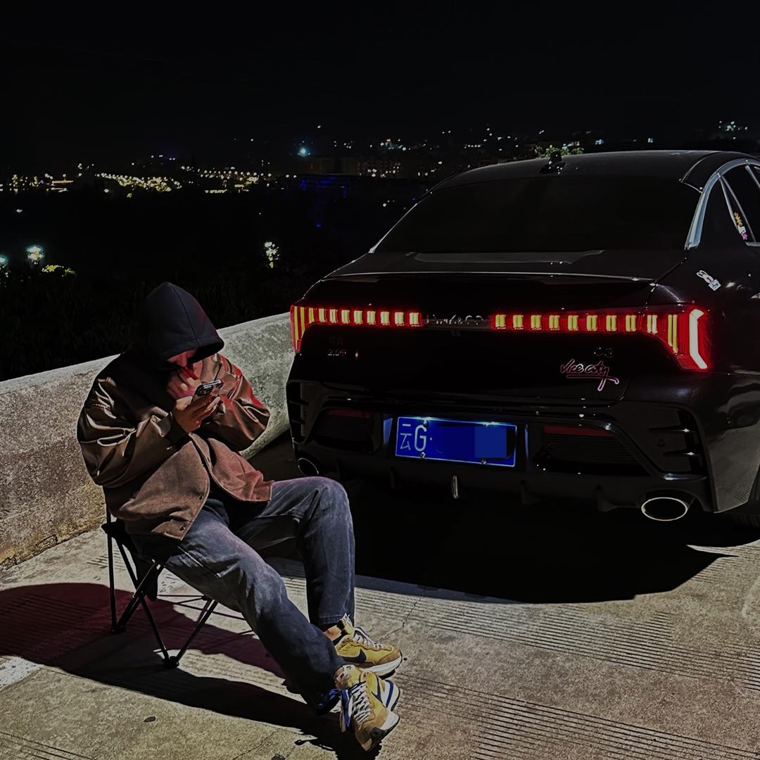 开远通秀车行小鸟🛵海宝篷车