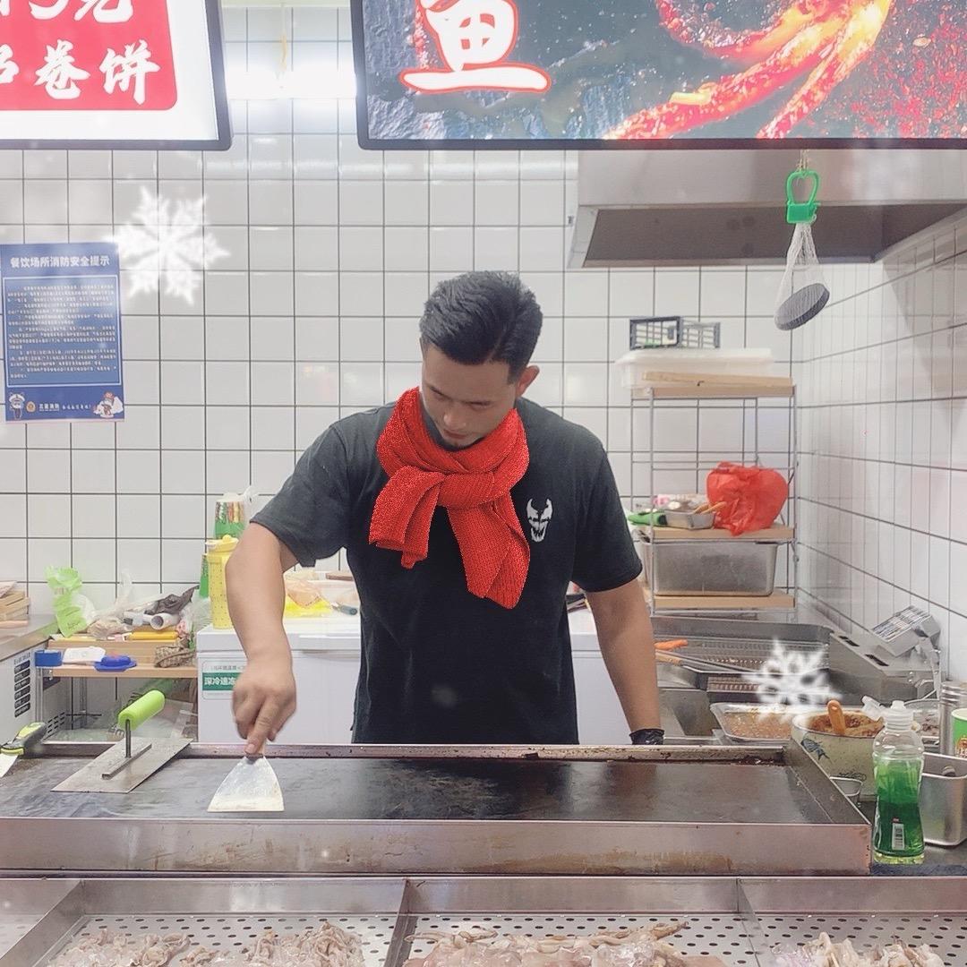 炸串卷饼夫妇在三亚