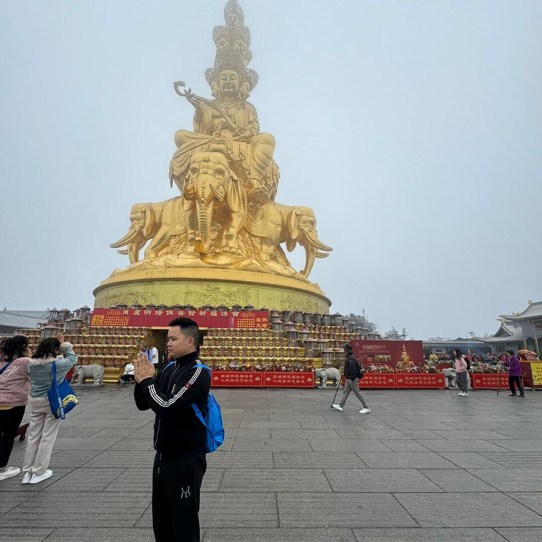 90后二手车（小张娃）沱一桥下坡