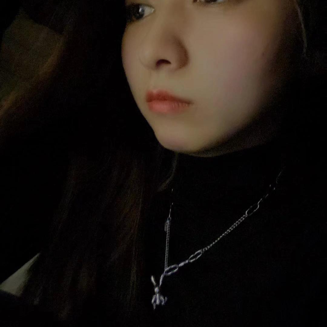 敏儿。