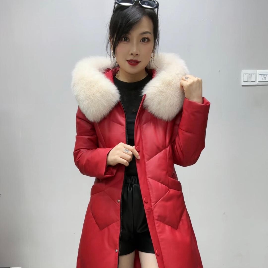 邓嘉皮草工厂店