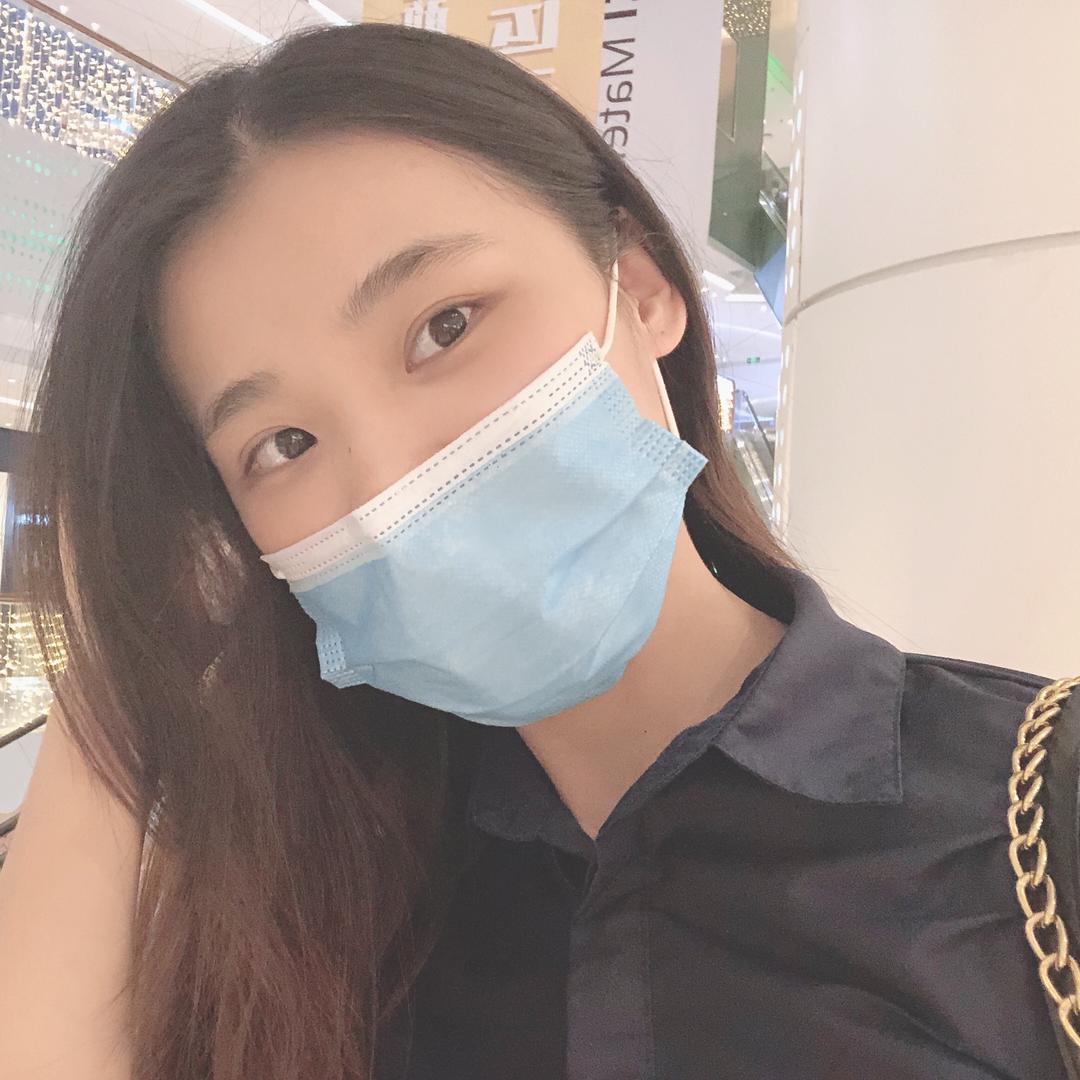 大E