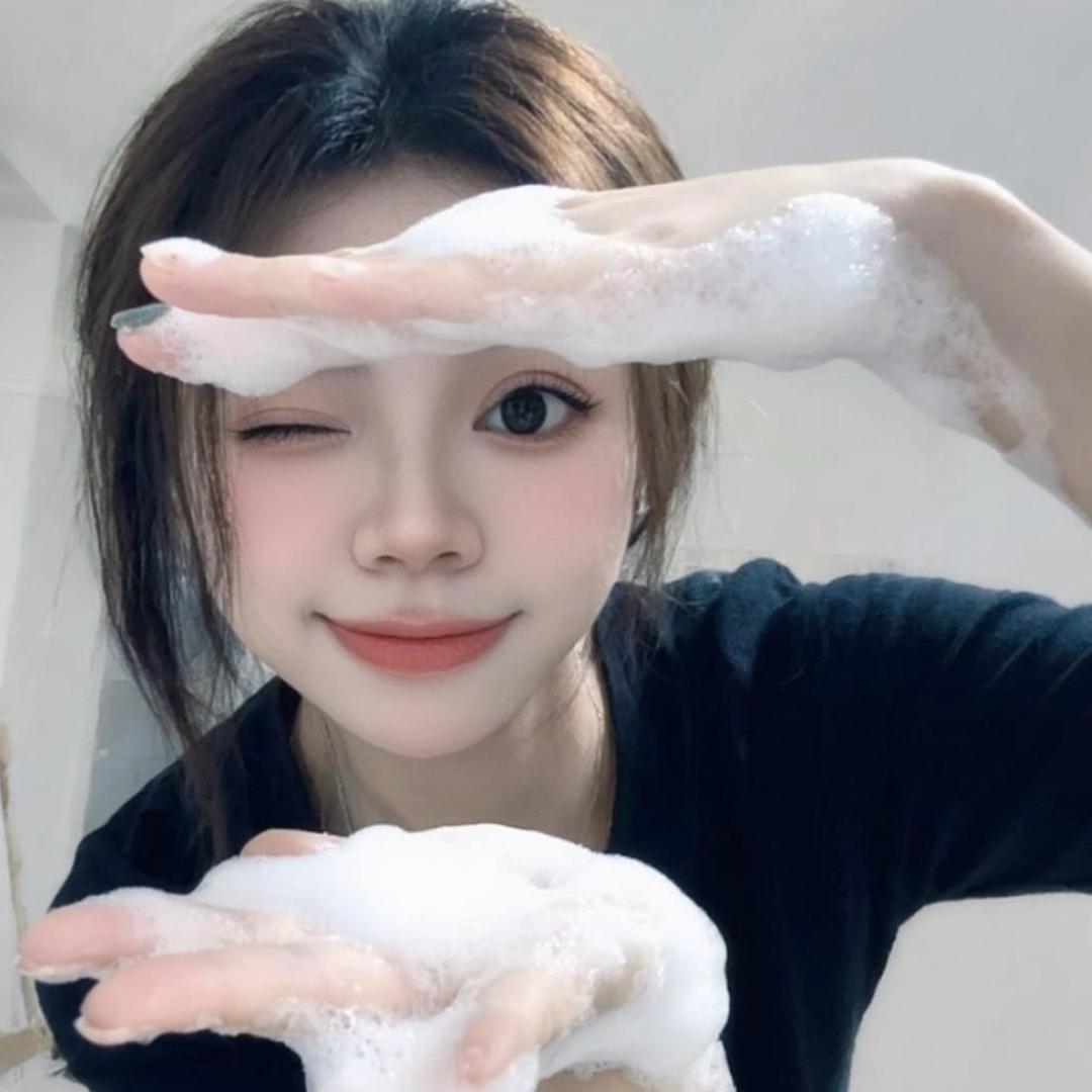 C.🌸