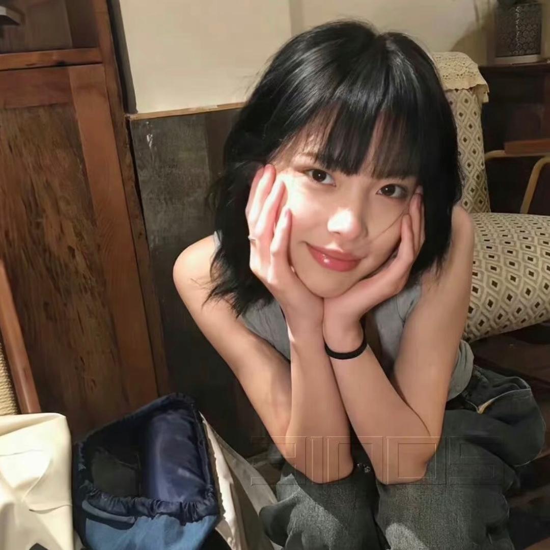 呆困欣.