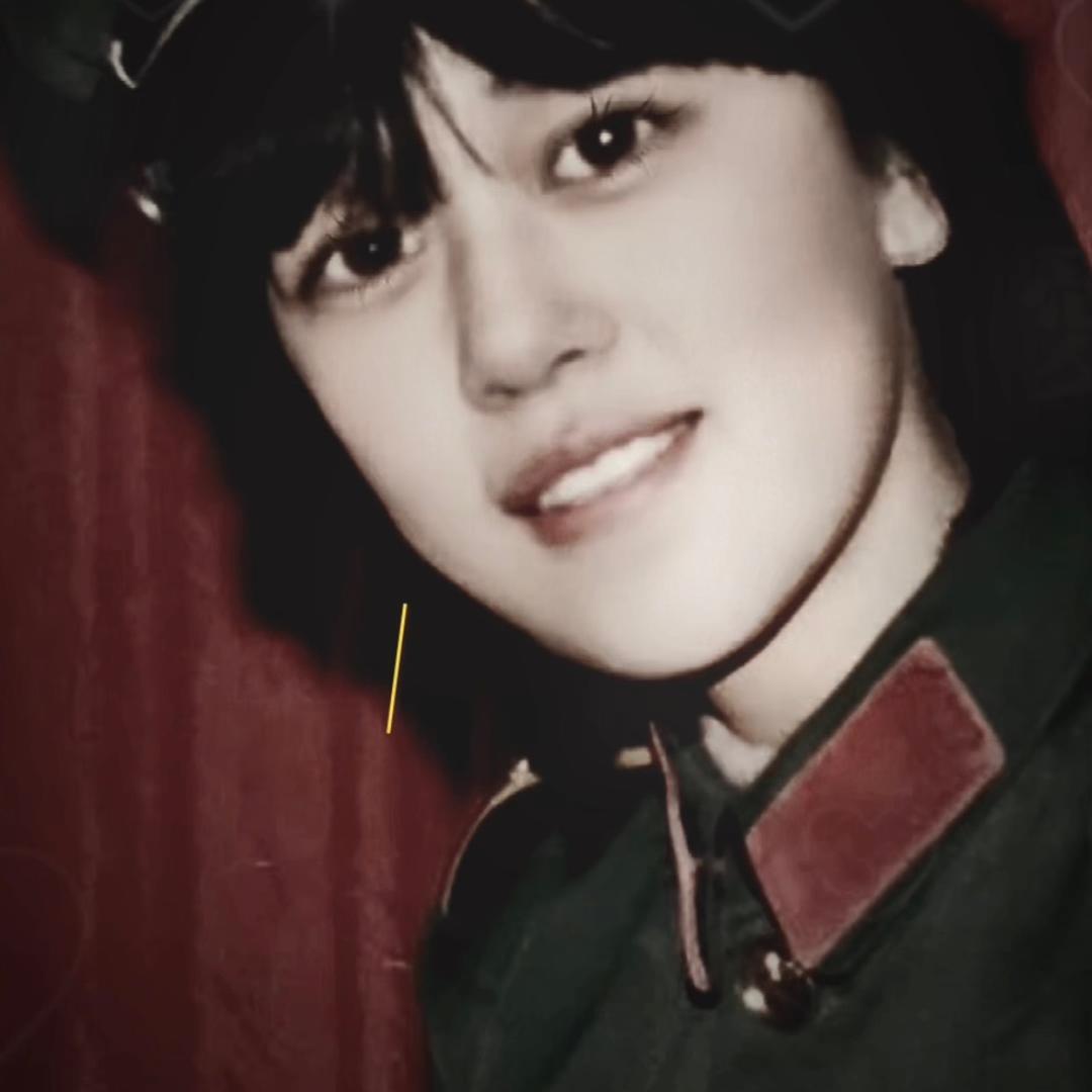 喜欢唱歌的女兵