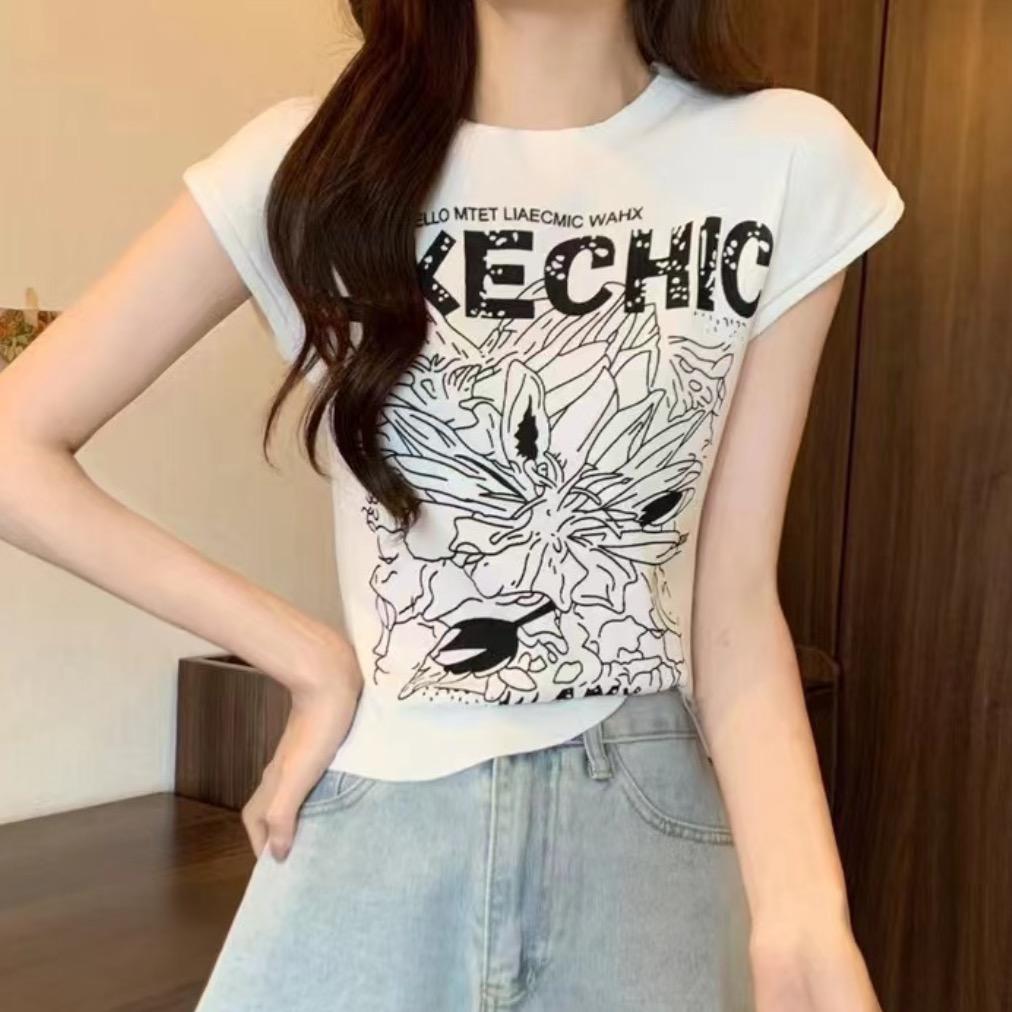 妮妮服饰丫