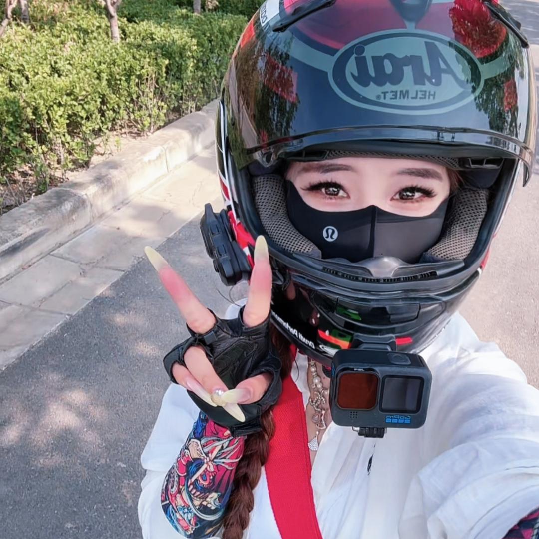 女骑 王跑跑