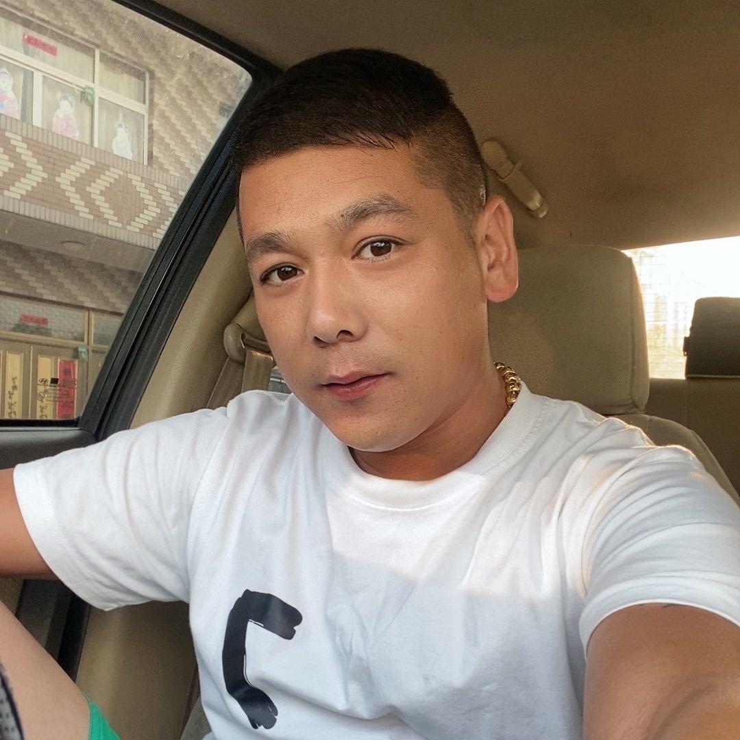 明媚如你