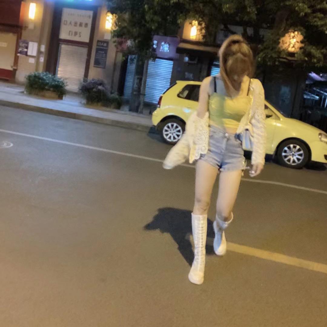 雾会散。