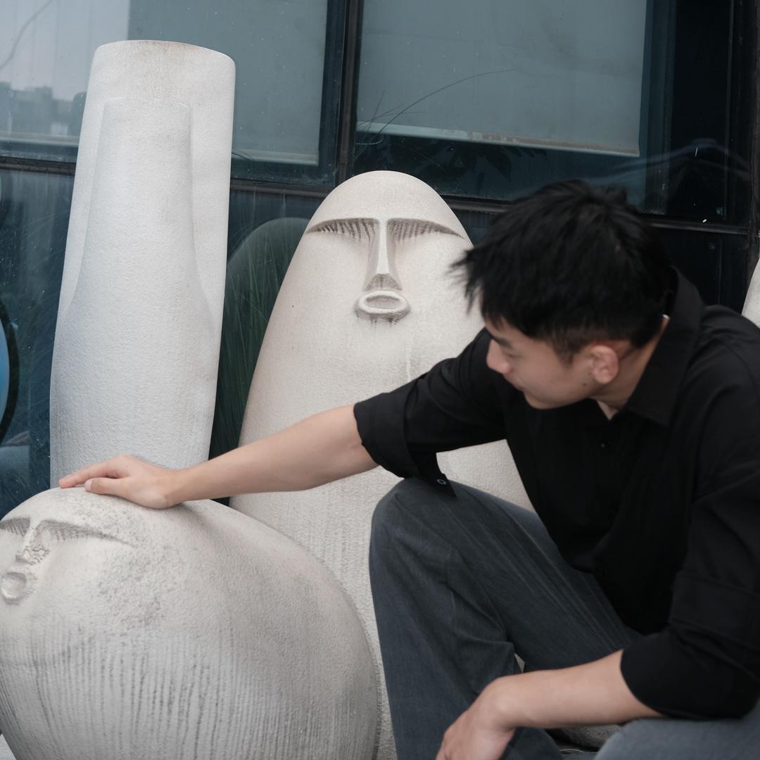 金晟杰.