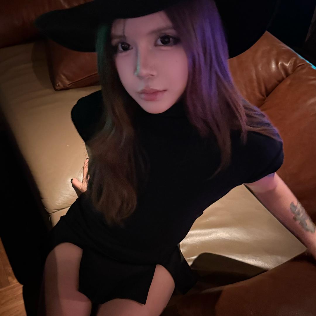 铭芝姐姐Alexis