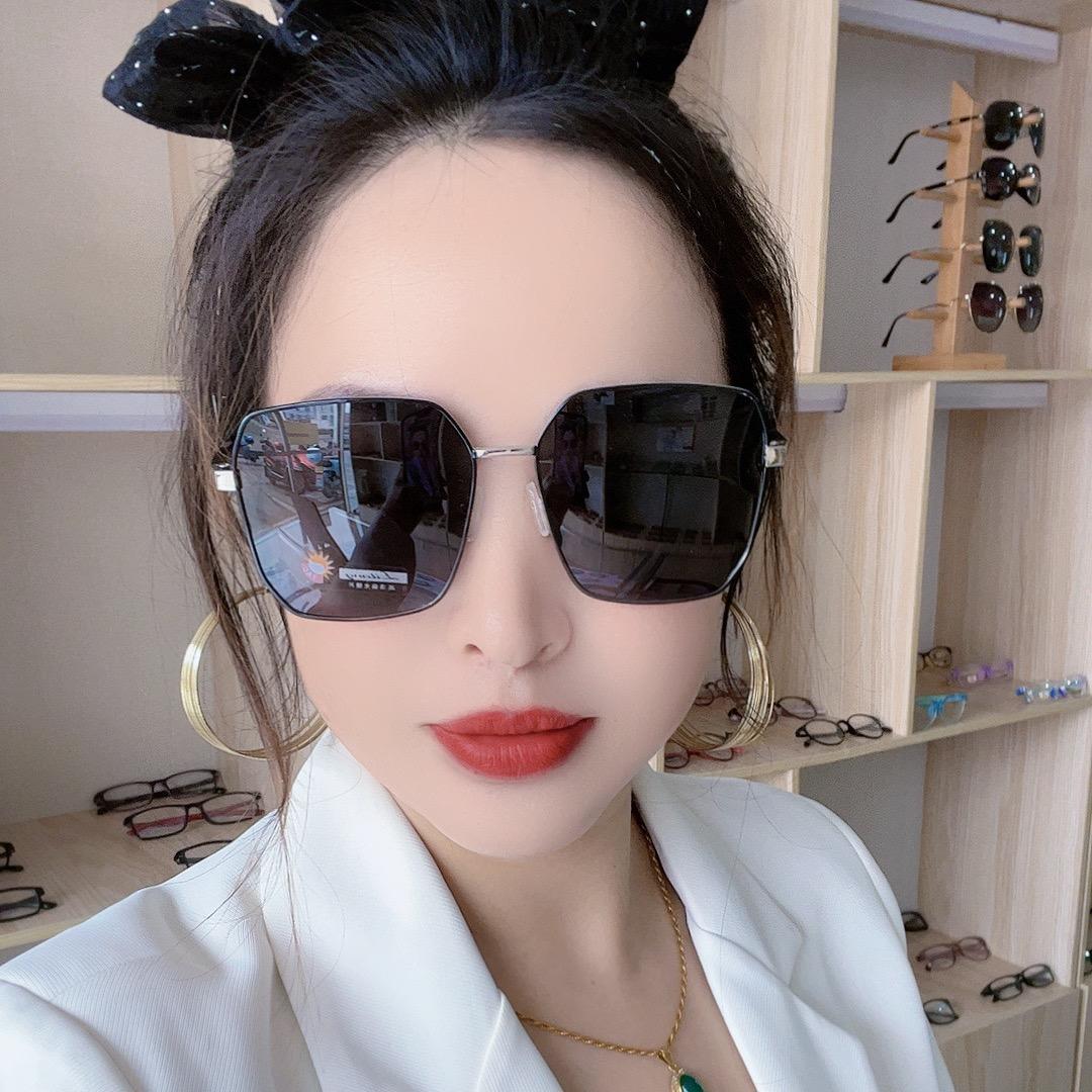 阿美，团队，专业美缝打胶全屋收边