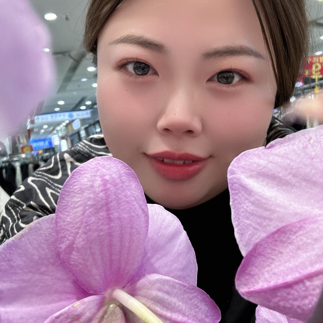 在家乐园卖女装滴小甜甜