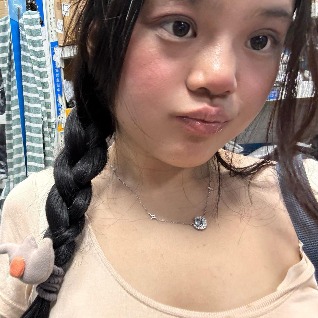 喜欢背书包^_-