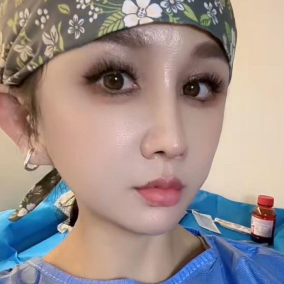 瑞羽皮肤管理玲姐
