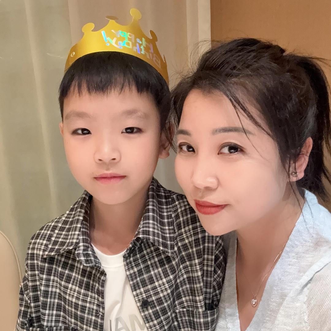 铁锤妹妹（红丽）