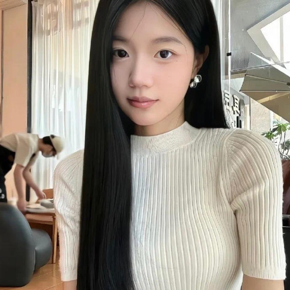 美人隔云端