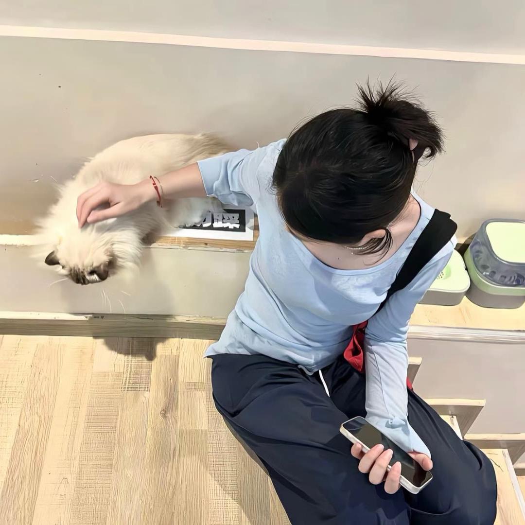 圥忈