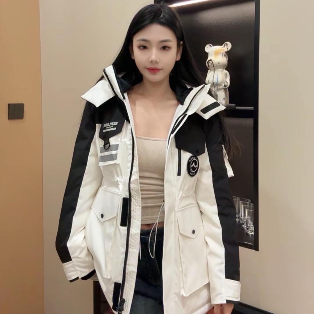 YI SHAN 羽绒服