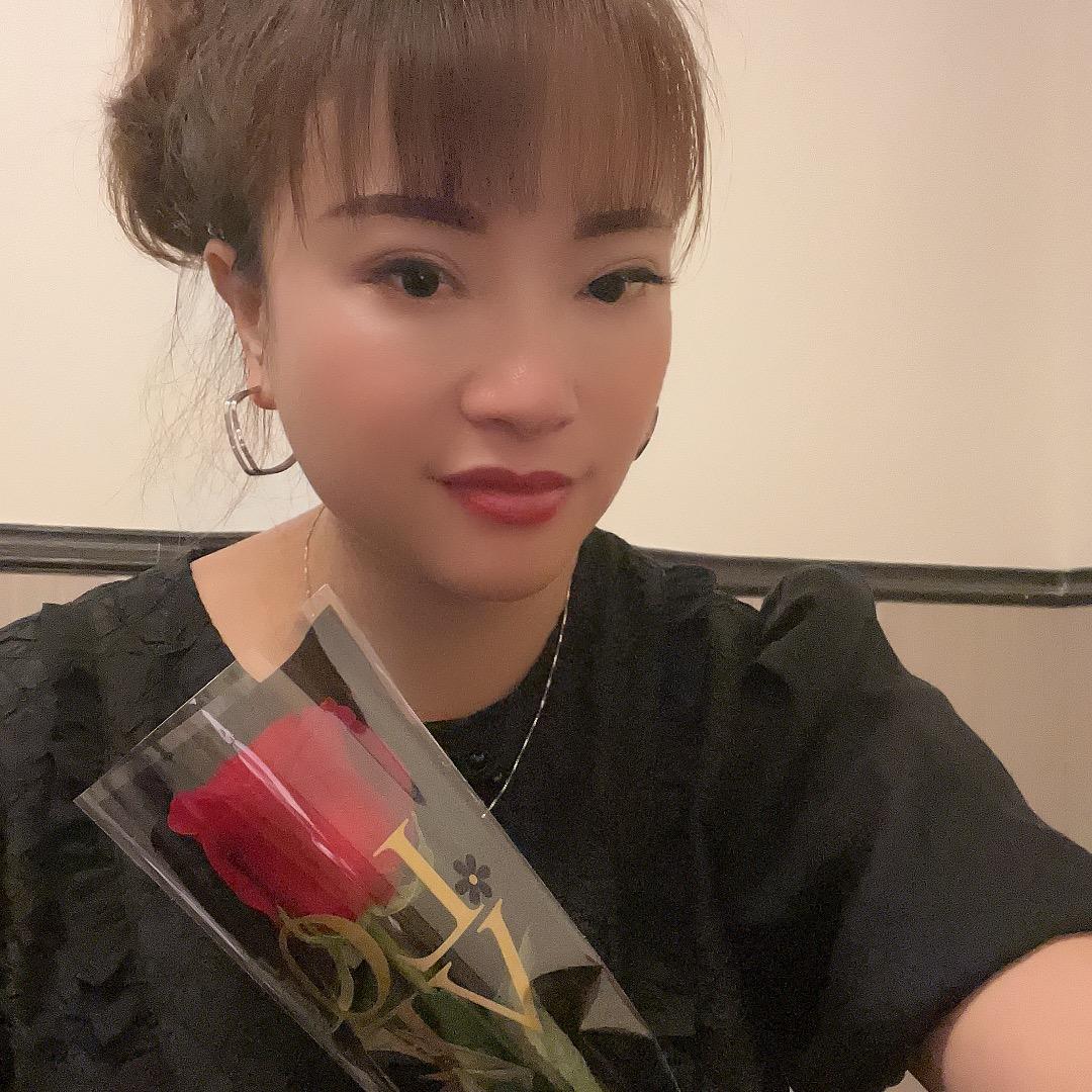 欧依娜女装