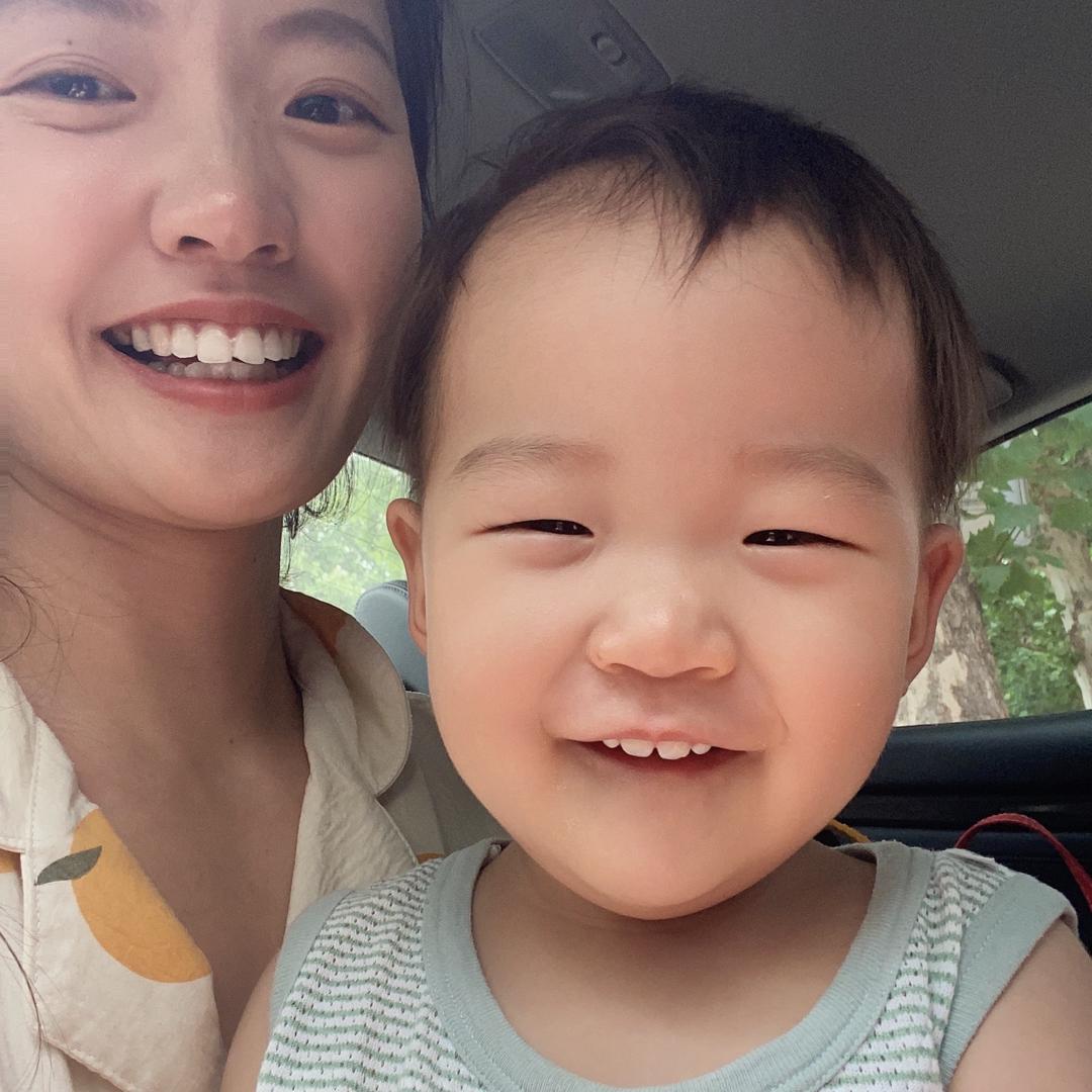 钢蛋妈妈（全职带娃）