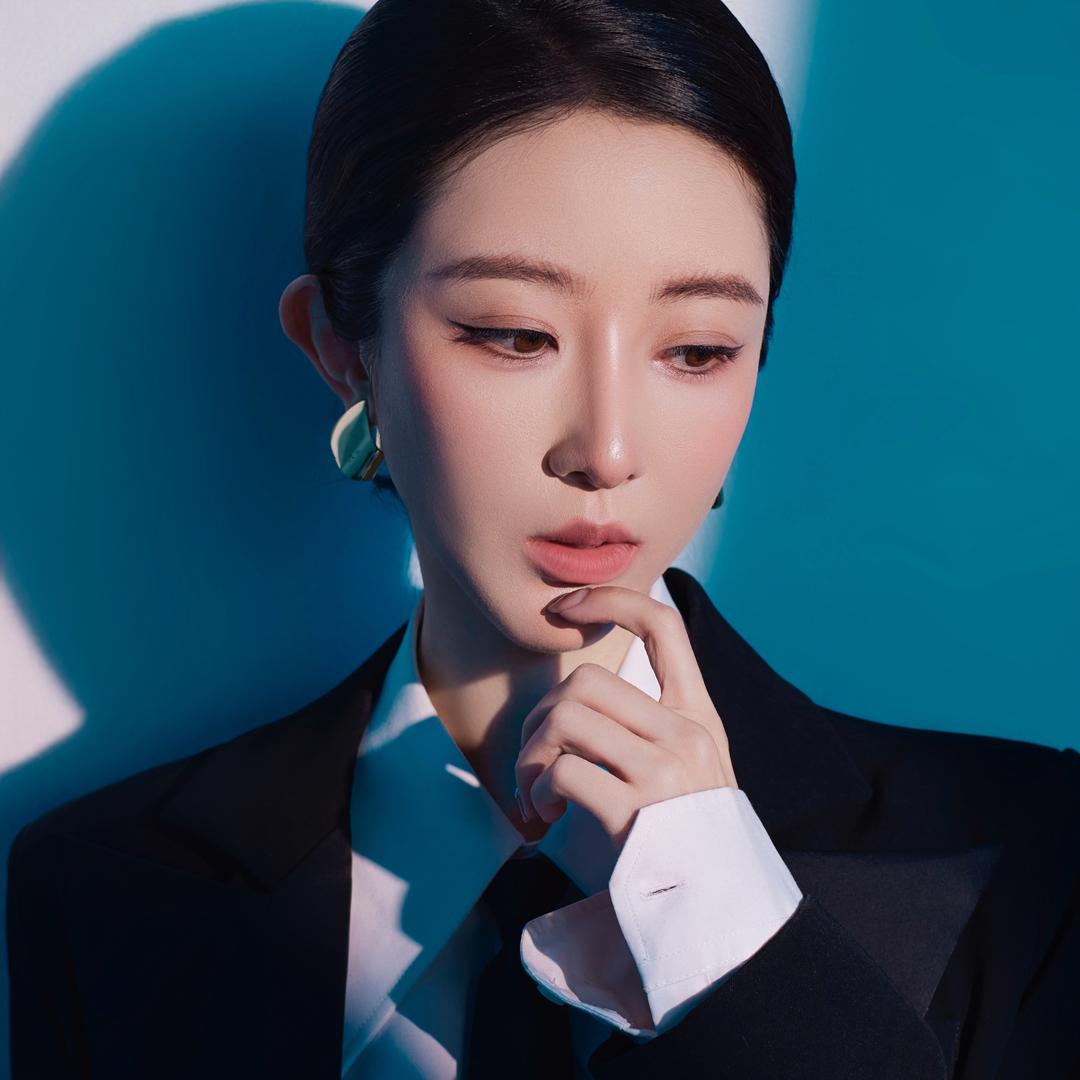 恋爱班主任-小怡