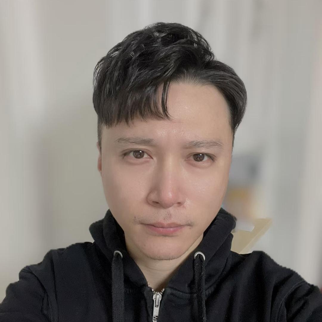 Leo张啵啵