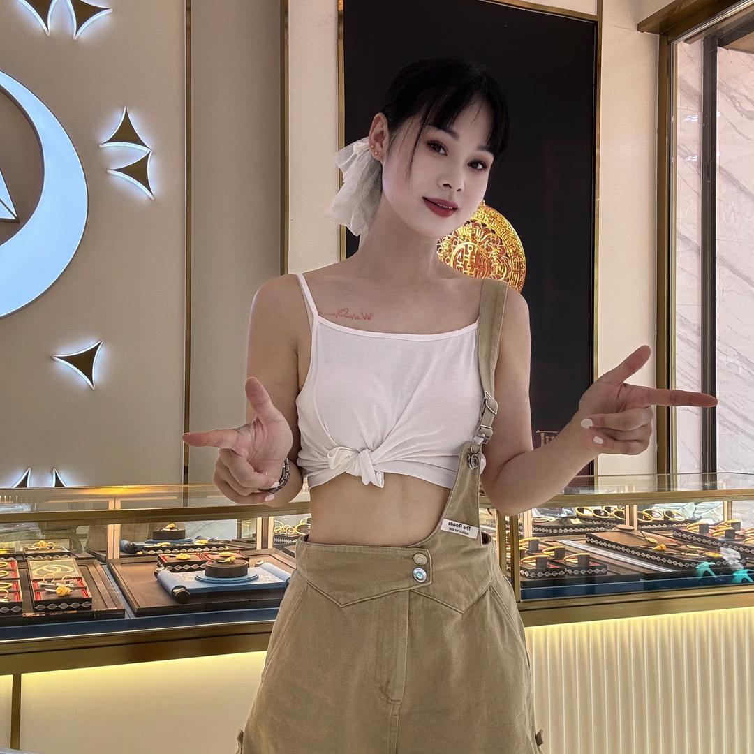 小卉卉