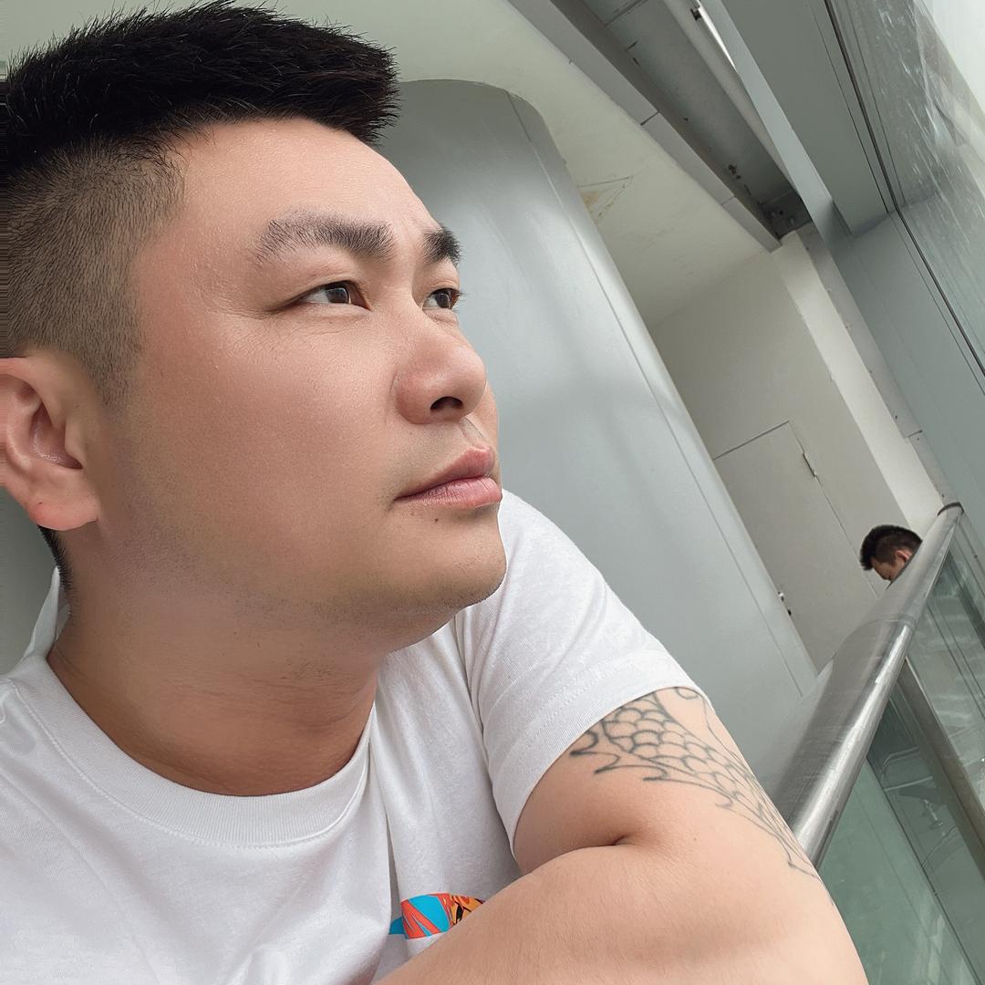 ～80末的负债人、