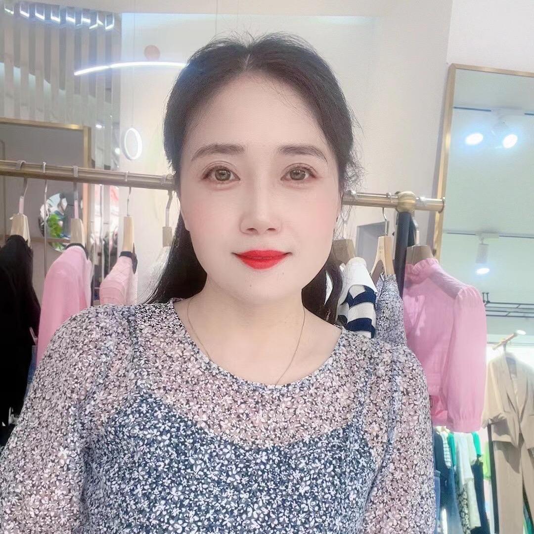 洪泽朗曼笛女装
