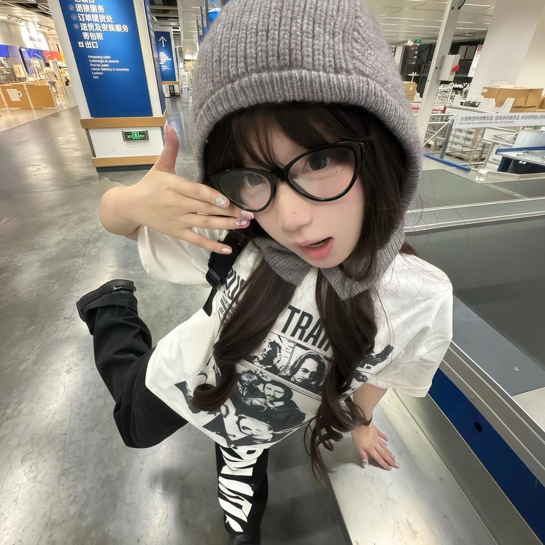 小鱼不吃鱼🐟