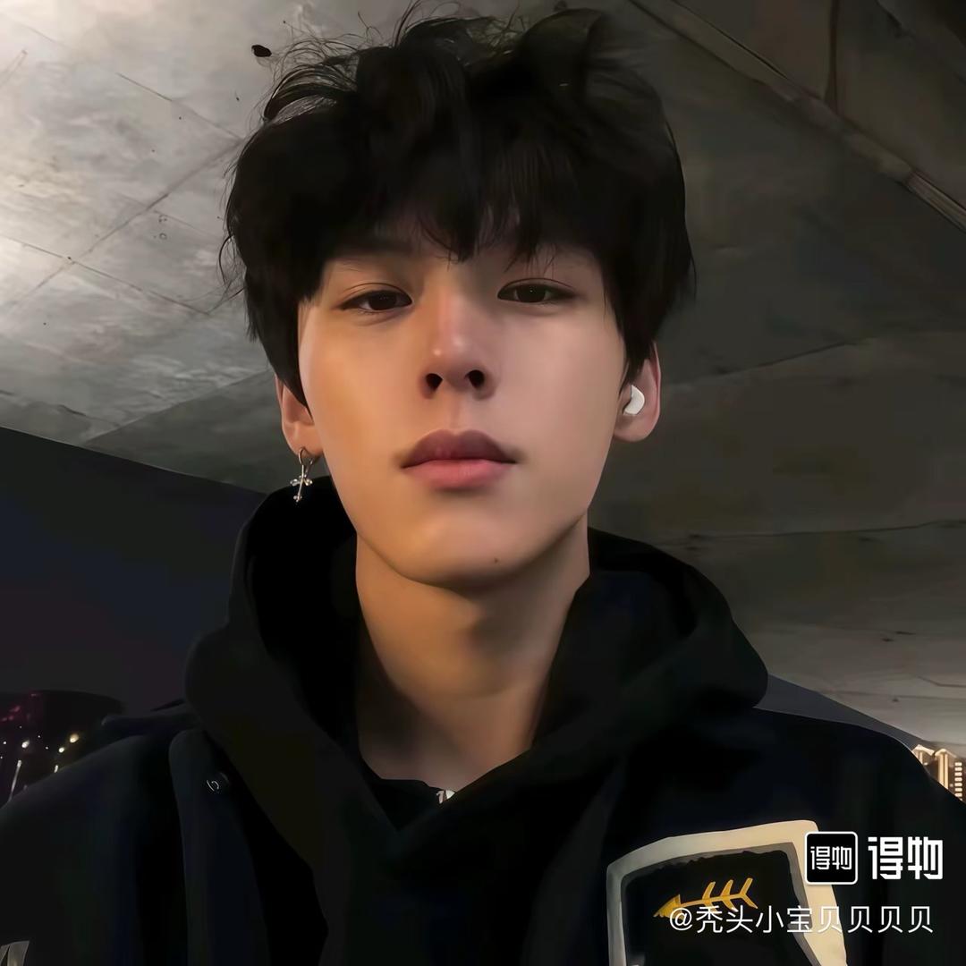 阿磊男生穿搭