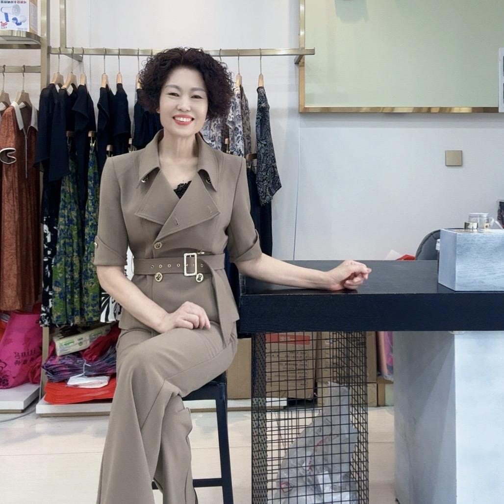 新市香依屋服装