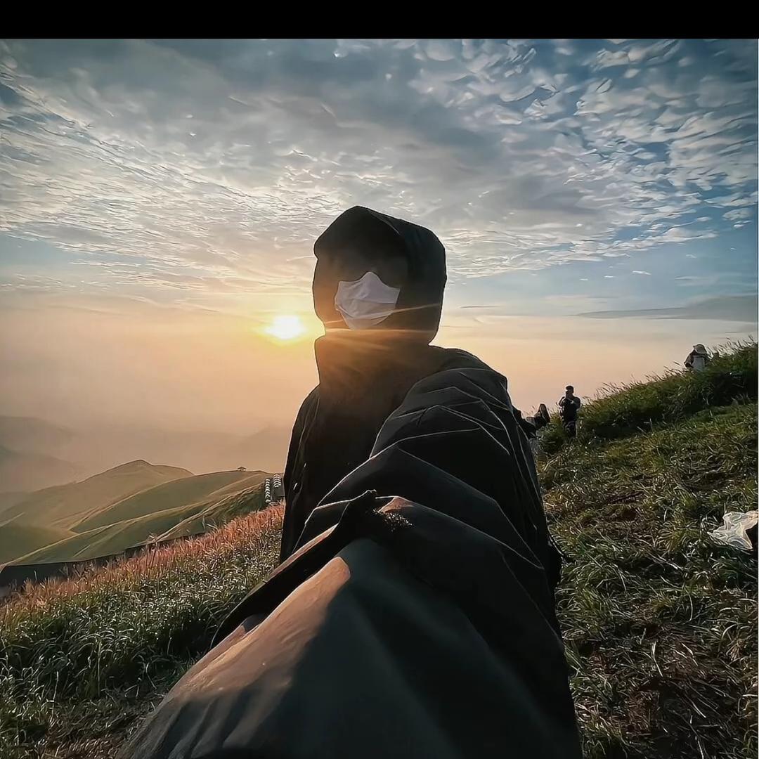 辉