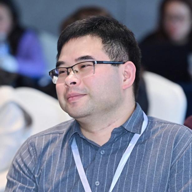 知学艺术谭老师