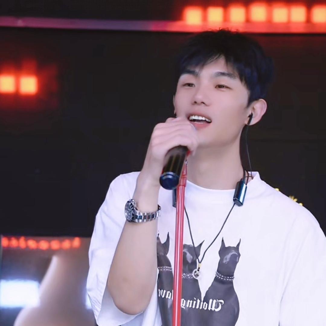 祝康贺🕊️¹¹¹⁰