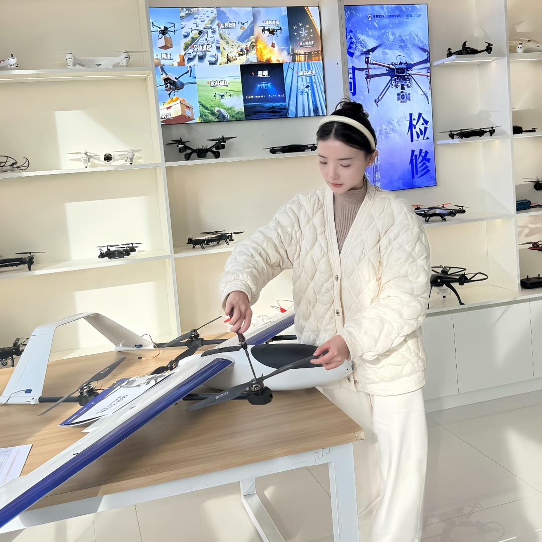 拆飞机的刘校长