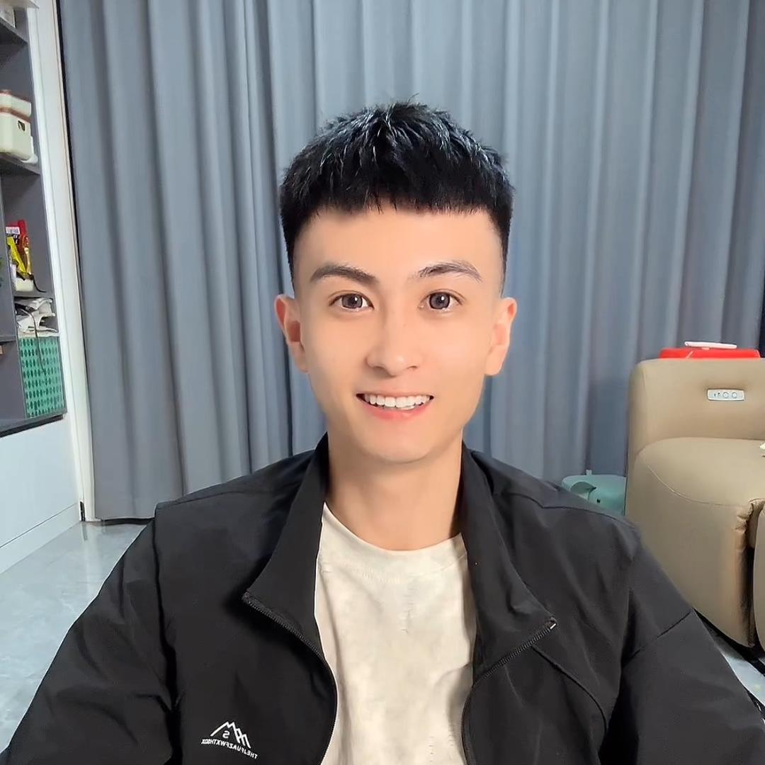 阿皓超爱吃🌶️