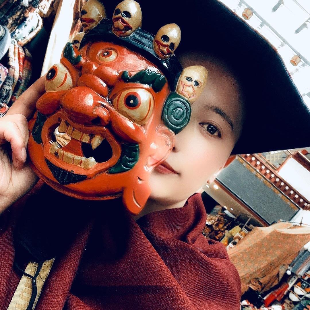 འཕྱོ་སྨྱིན་མ།🦋