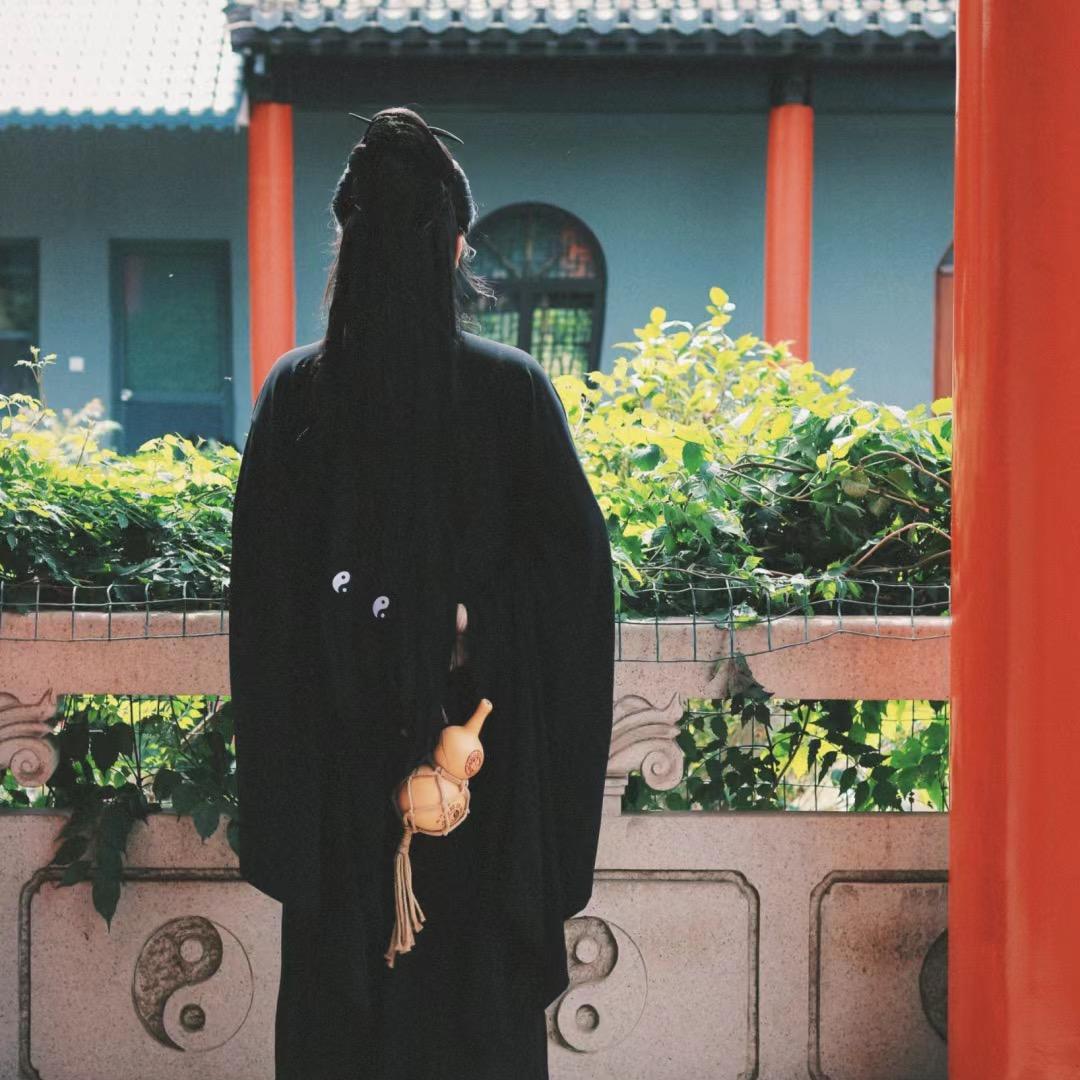 玄莫