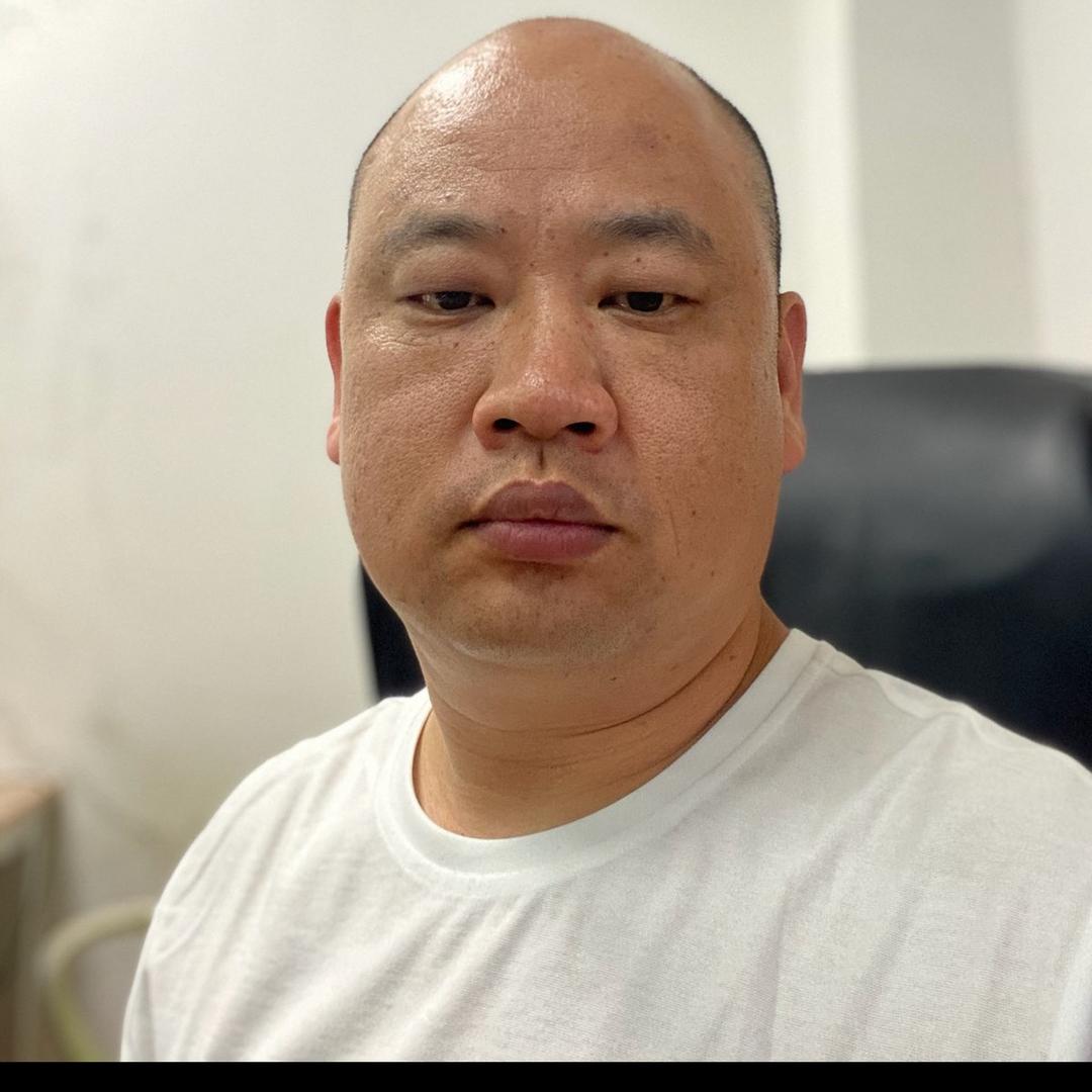 黄志国男装2号