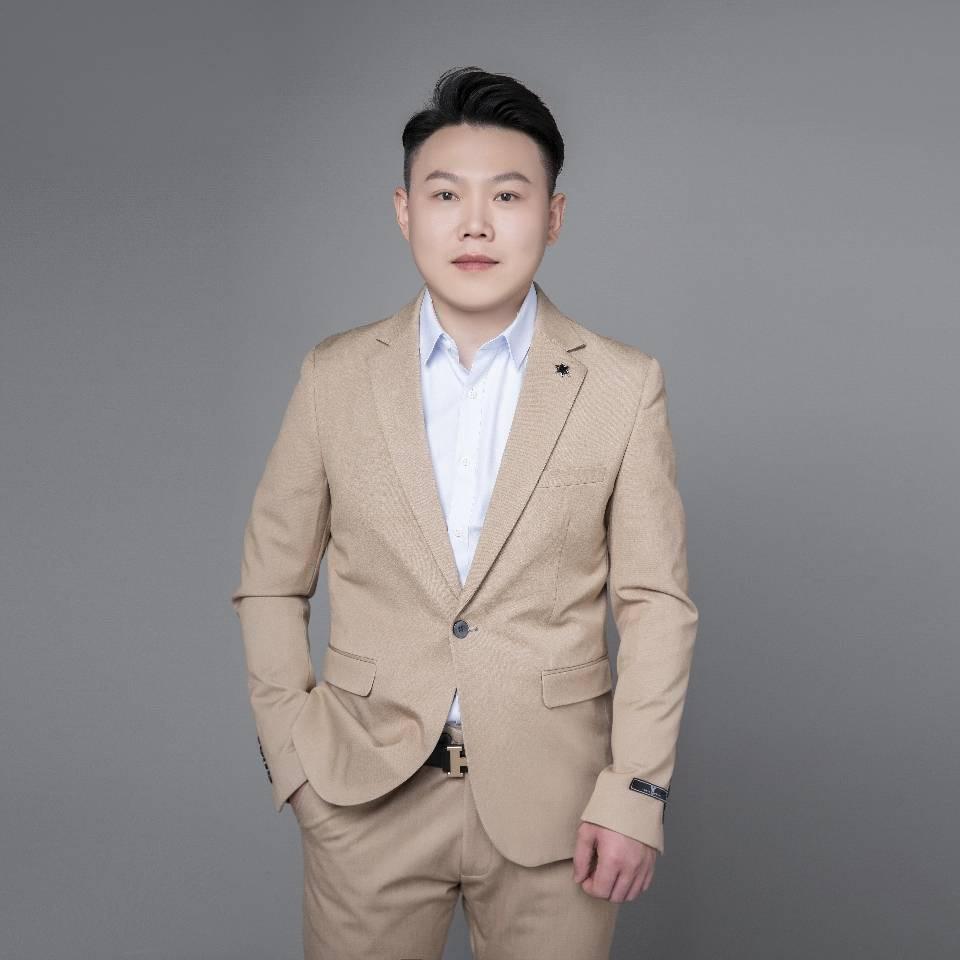 增城发型师晓磊