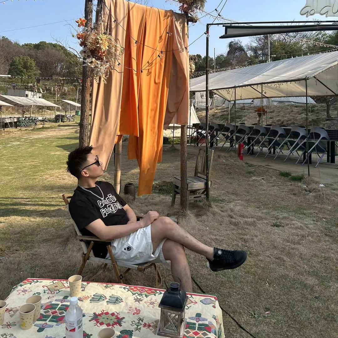 自律的坤坤