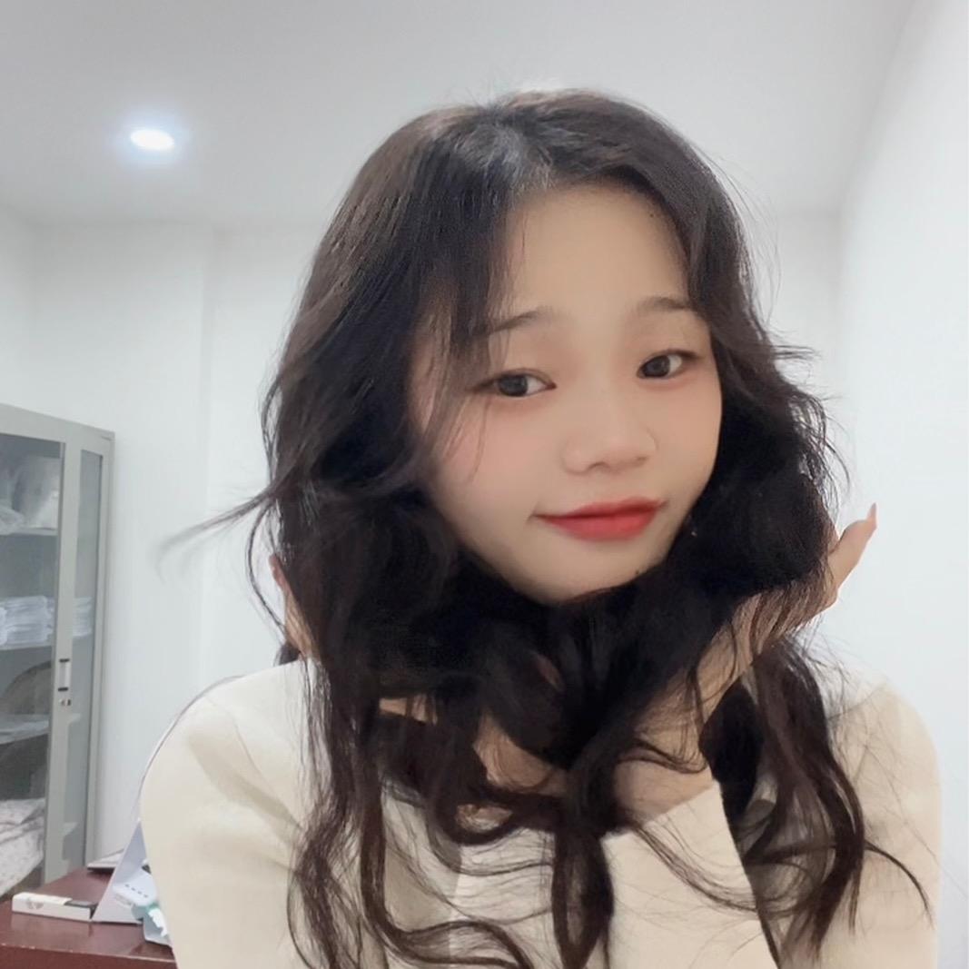 一只周周/•᷅•᷄\୭