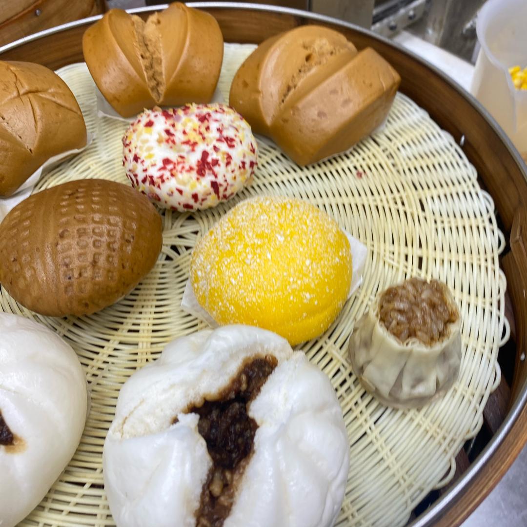 电工→馮某