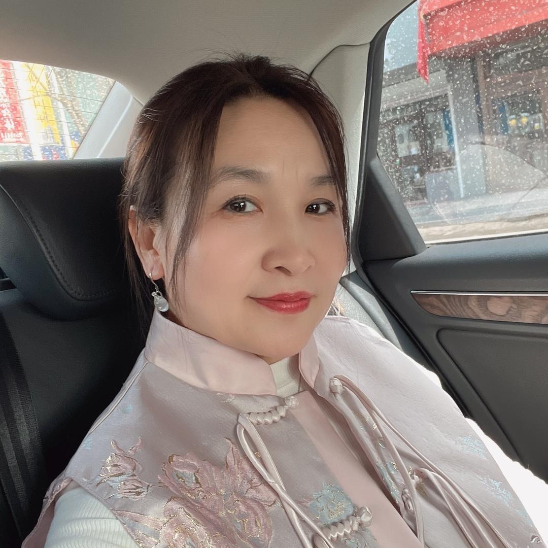 铭园服饰箱包 （大耳妈妈）