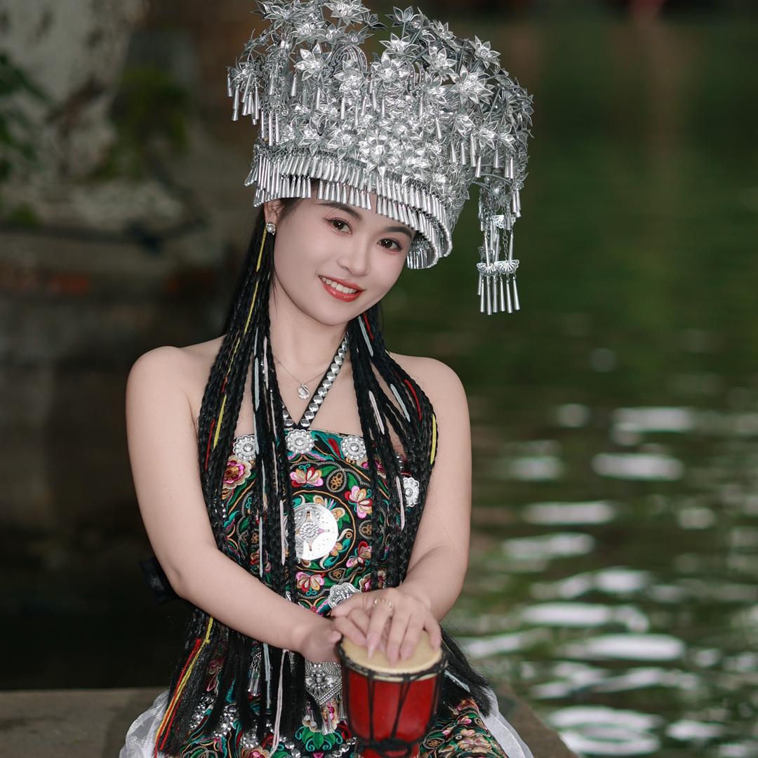 兮兮