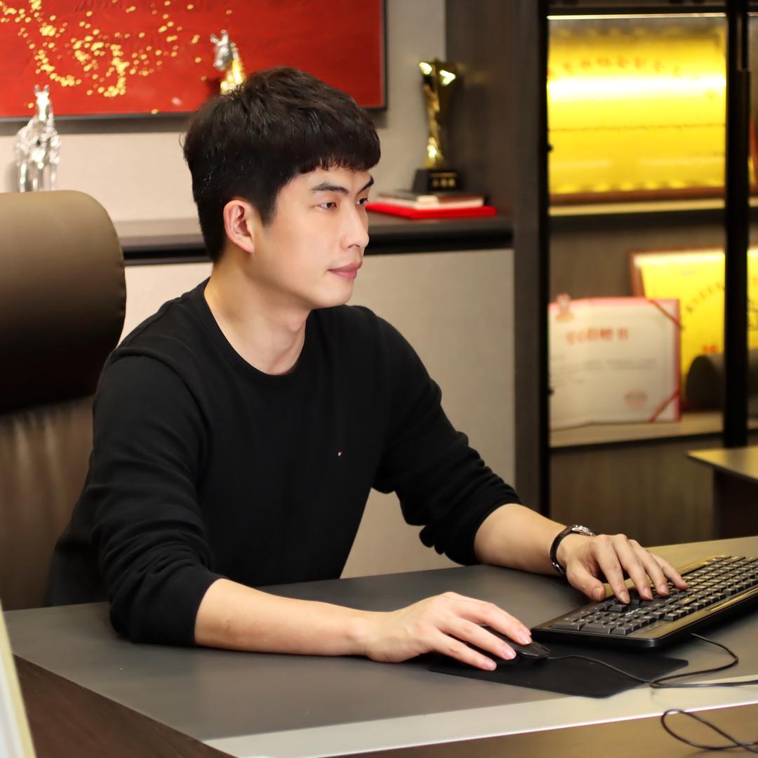 餐饮人小尹（林冲版）