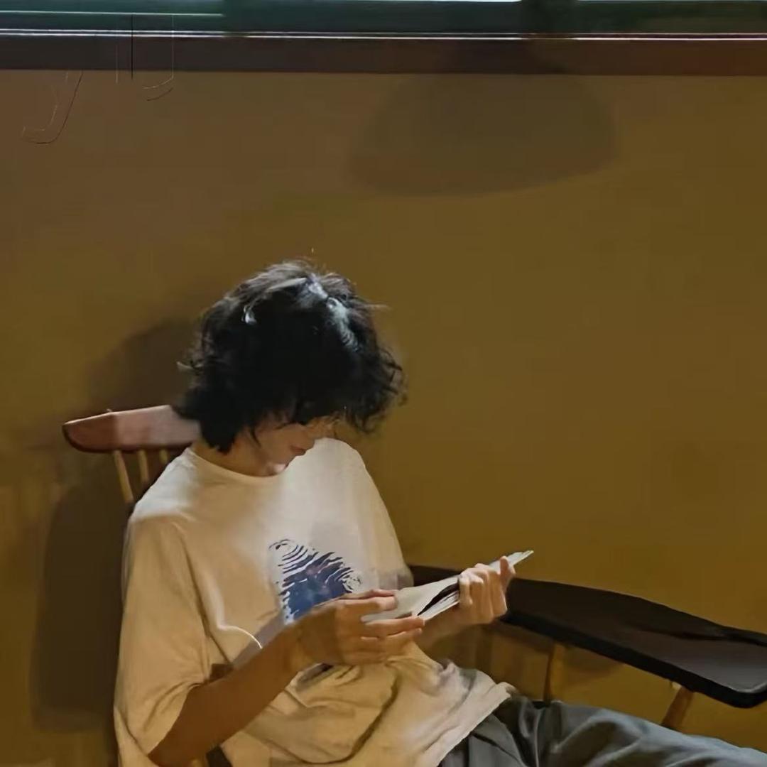 蒙着眼